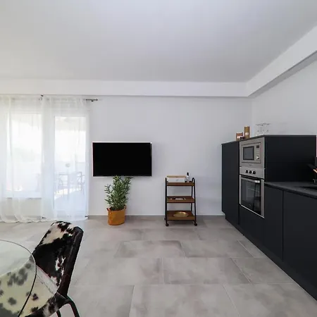 Apartment Nero